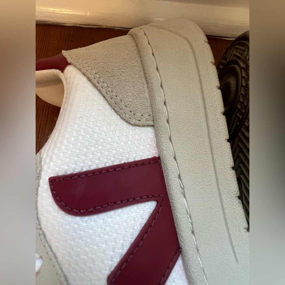 Veja Women V-10 mesh white/marsala size 7 - Picture 4 of 8